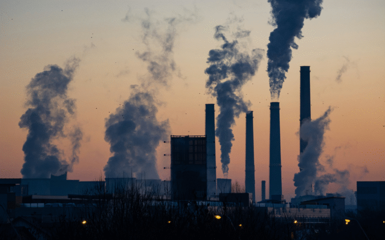 Communities Close to EPA-Regulated Data Centers Face Heightened Air Pollution
